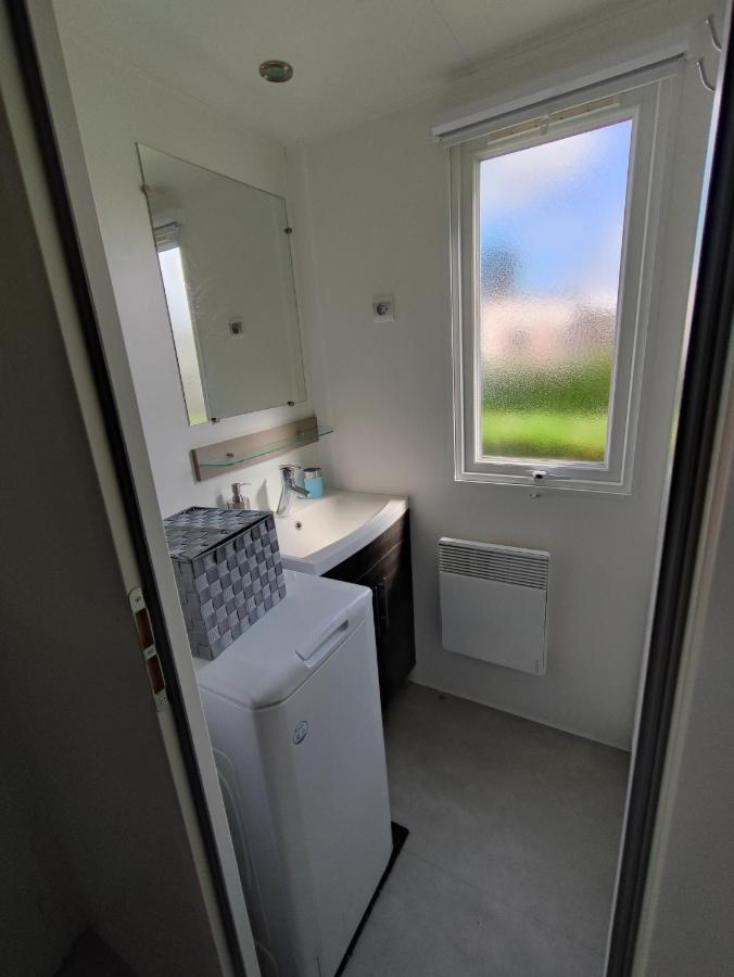 Mobilhome 741 Les Charmettes,3Ch,2Sdb,Lave Linge,Lave Vaisselle,Clim,2Wc Les Mathes Εξωτερικό φωτογραφία